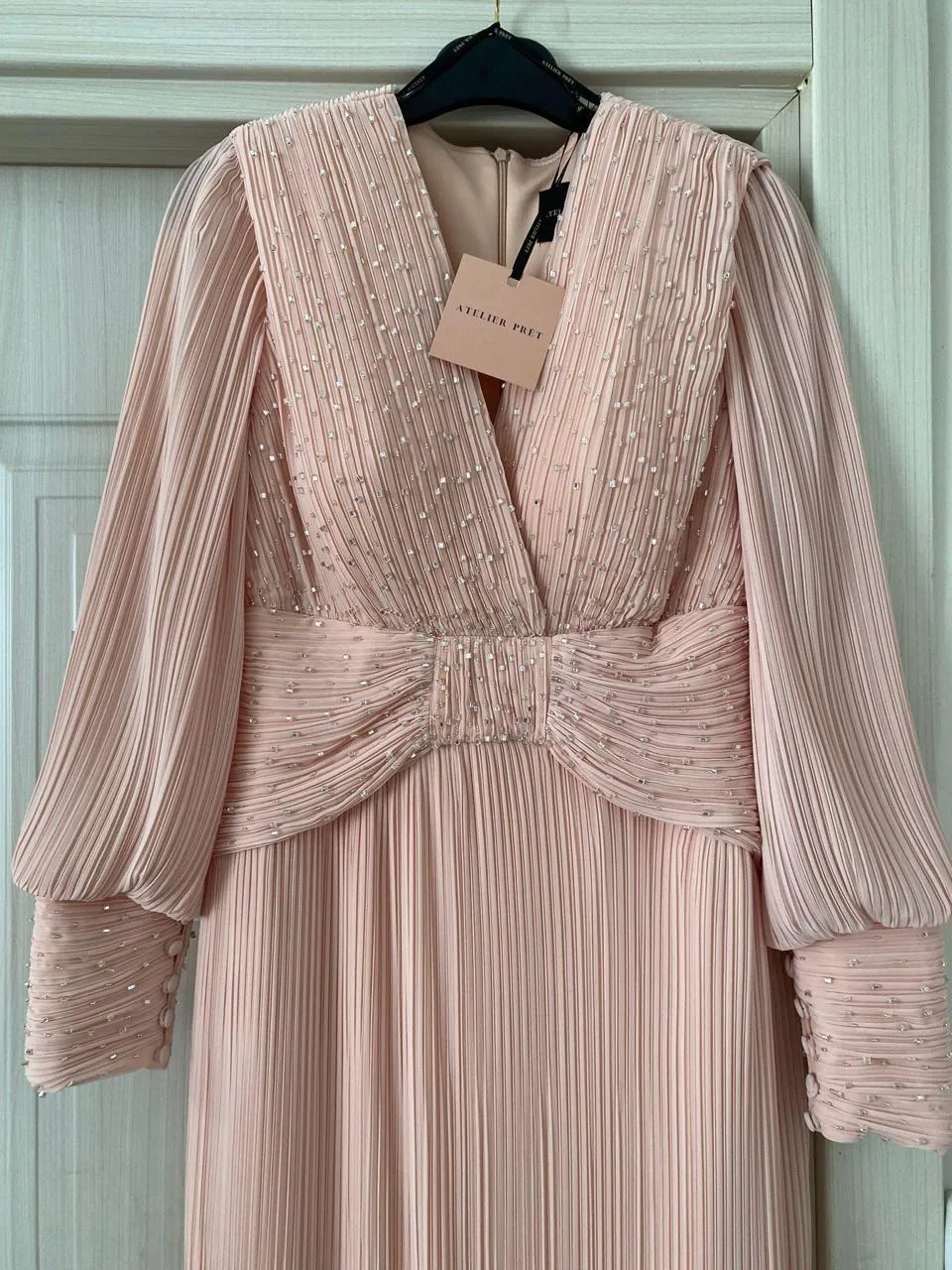 𝐒𝐀𝐌𝐈𝐑𝐀 Pleated V-Neck Stone Embroidered Chiffon Evening Dress - T56739