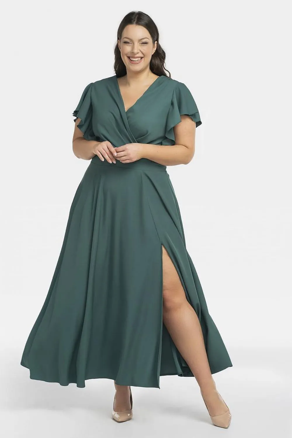 Elegance Redefined: The Aksena Dress - A Flared, Flawless Fit for Every Occasion