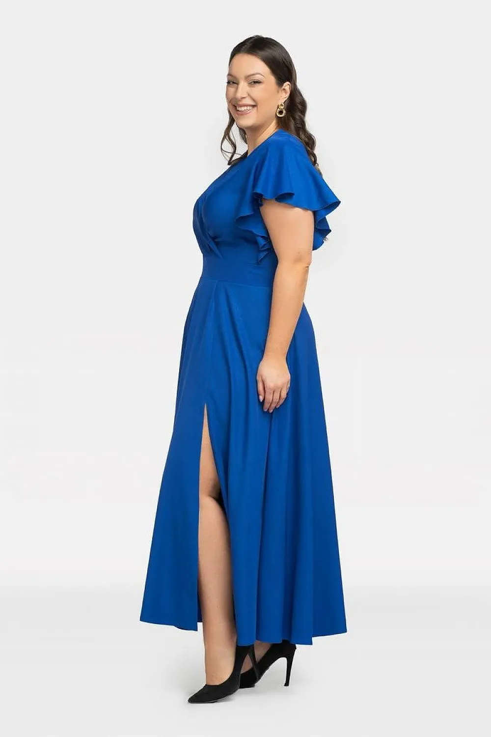 Elegance Redefined: The Aksena Dress - A Flared, Flawless Fit for Every Occasion