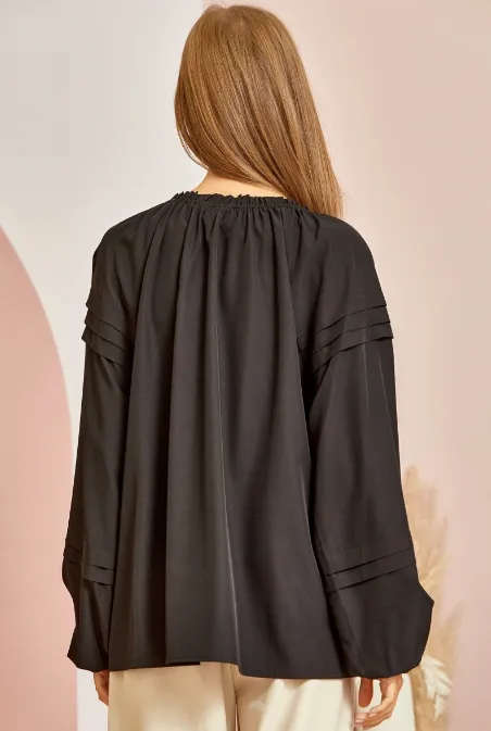 Gabby Woven Blouse with Pleated Sleeves in Black