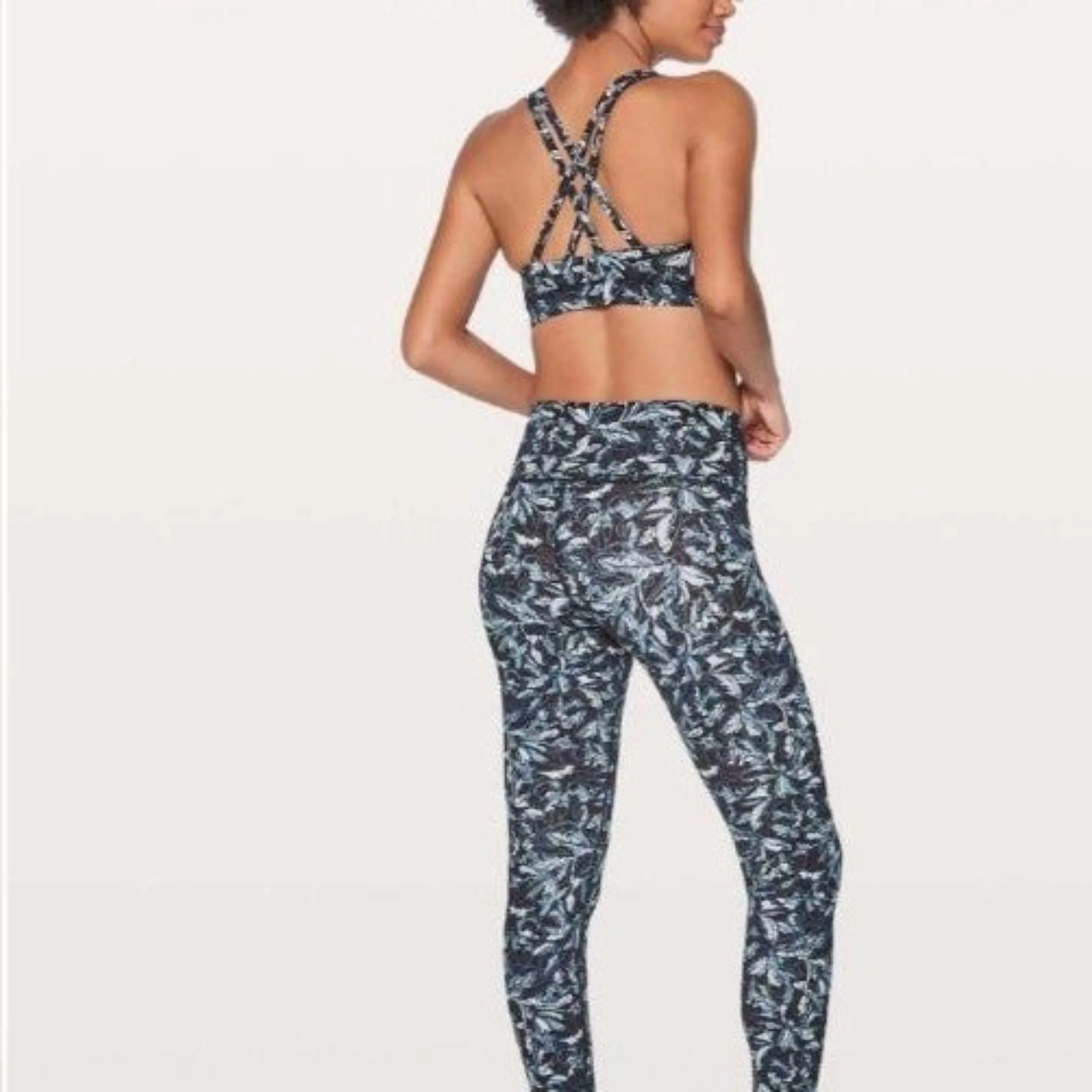 LULULEMON Blue/Black Floral Energy Longline Athletic Sports Bra Size 10