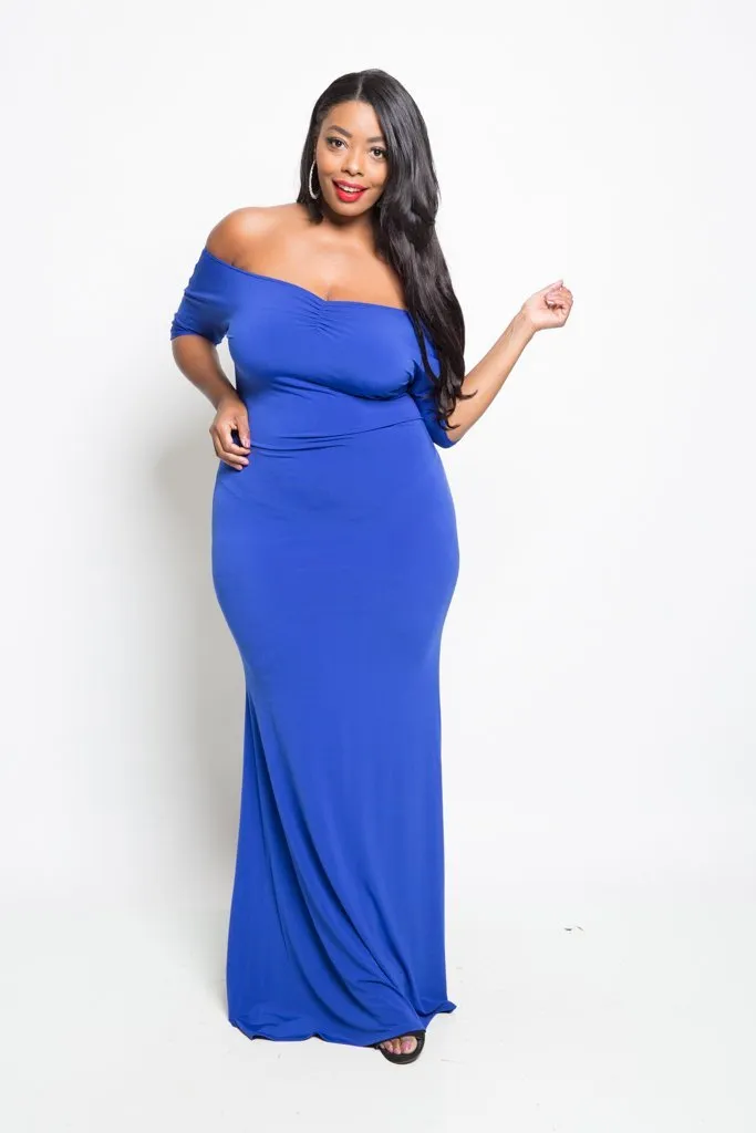Plus Size Classic Off-Shoulder Solid Maxi Dress