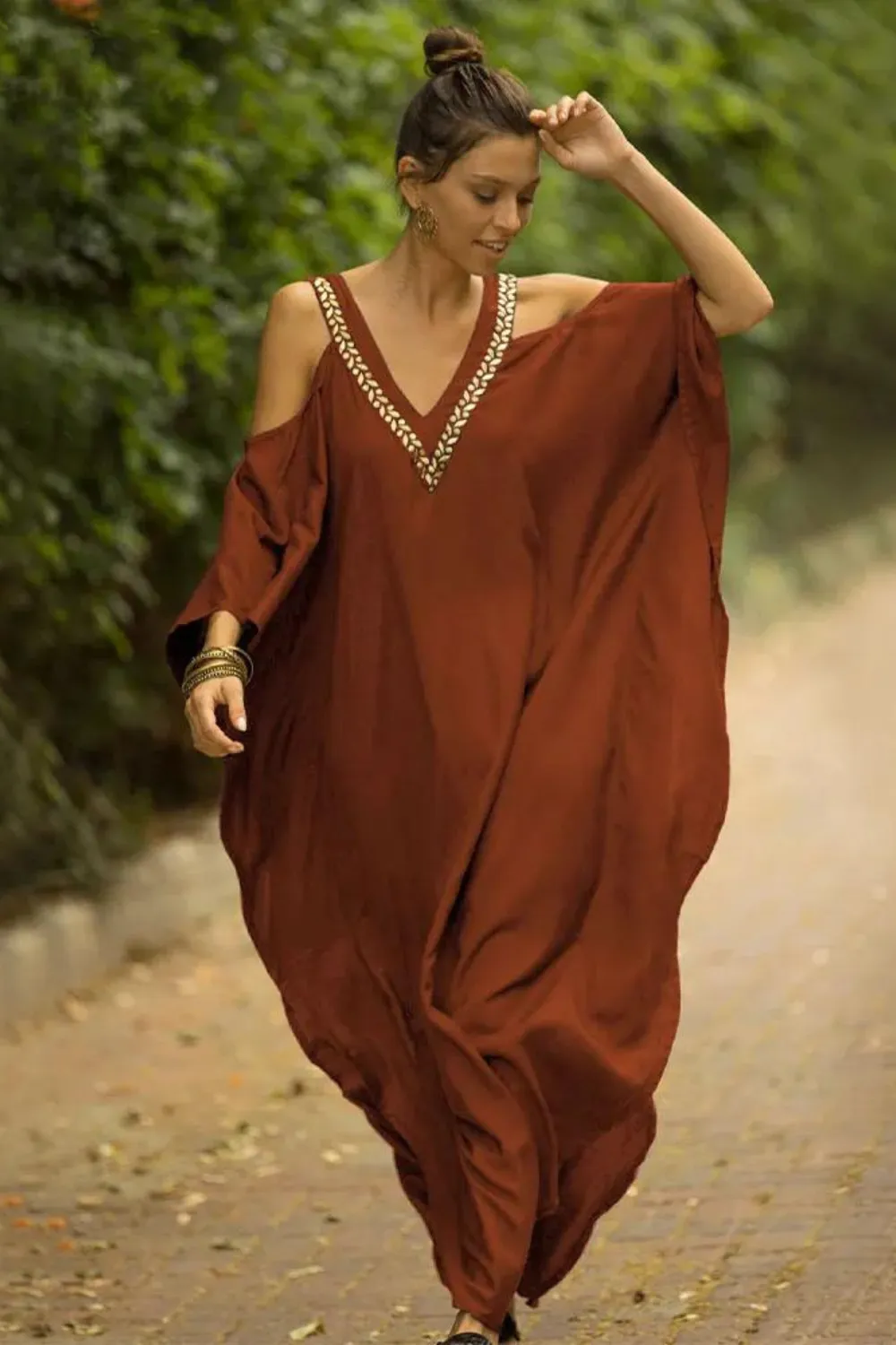 Plus Size Sexy Cold Shoulder V Neck Bats Sleeve Loose Beach Dress