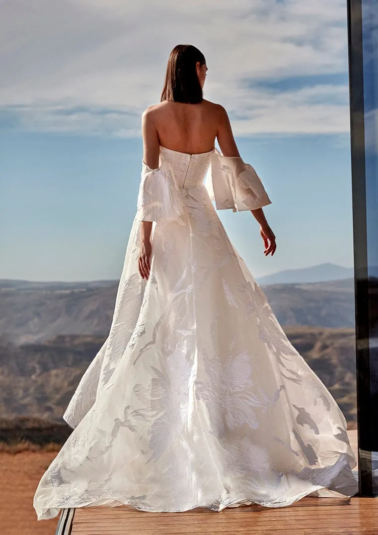 Pronovias Privee: Arianell