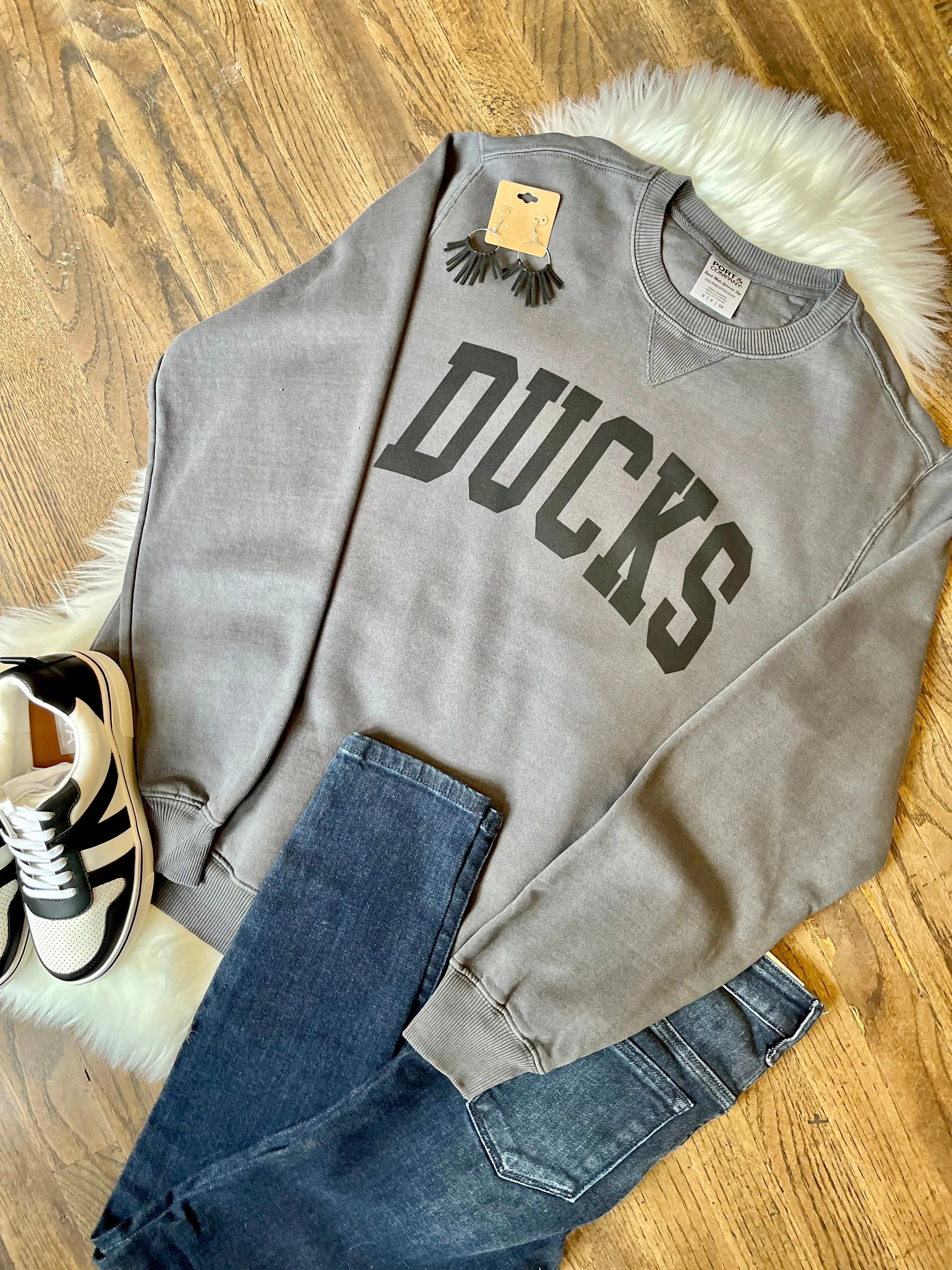 SS Preppy Mascot Pullover || Ducks on Gray